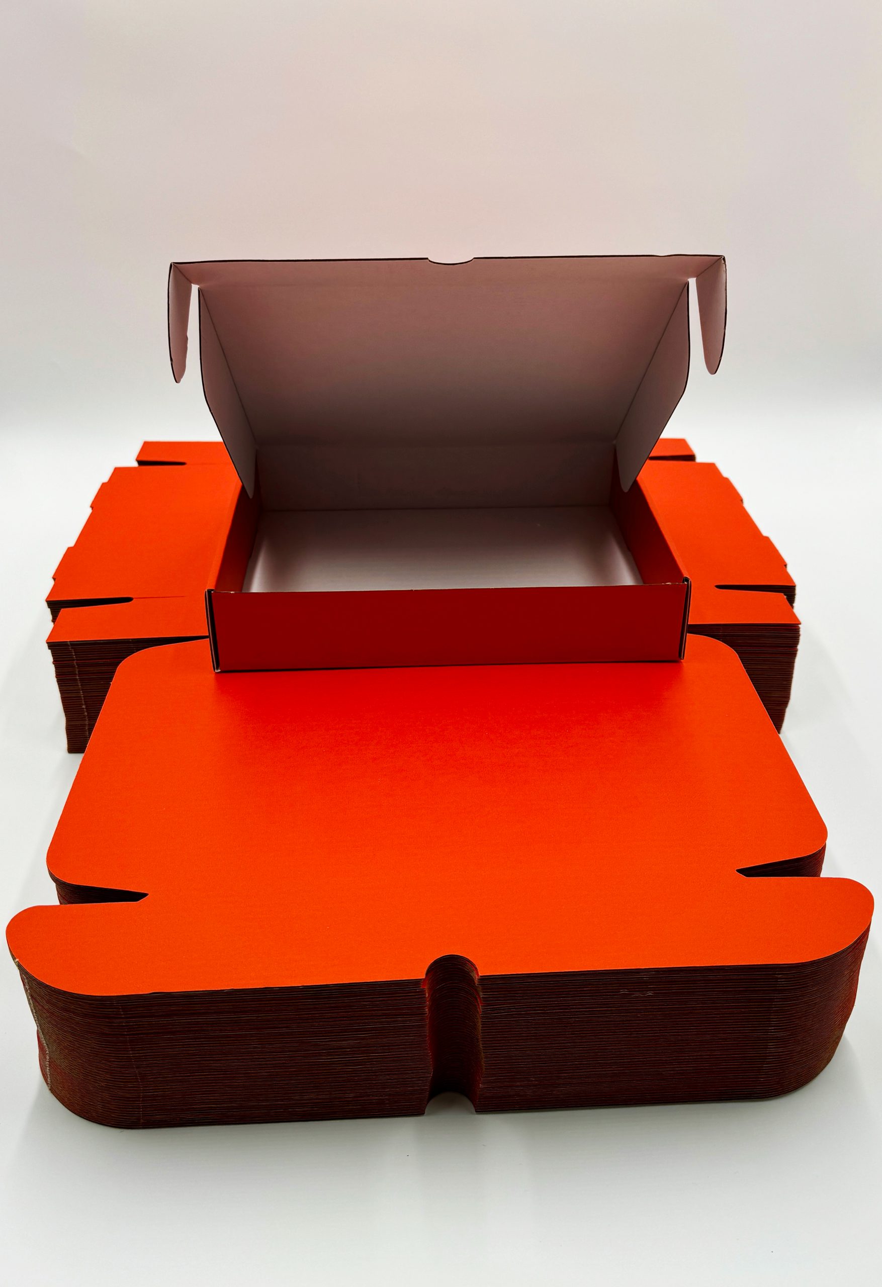 RED Die Cut Parcel Box e-Flute - 236 x 196 x 47mm - Image 5